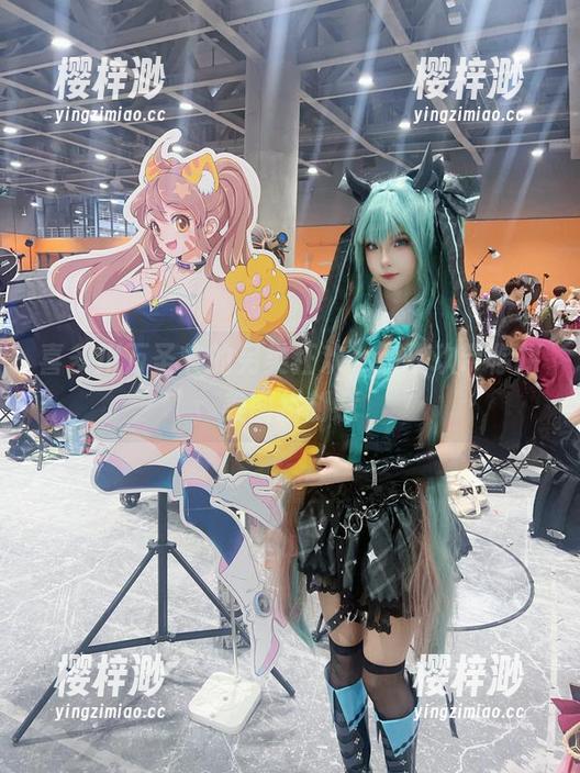 喜多川万圣节的另类狂欢，狐玖玖带你拼美图拼创意
