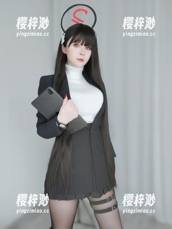没想到白银81会当女王，这件事真让人好奇，写真啊！