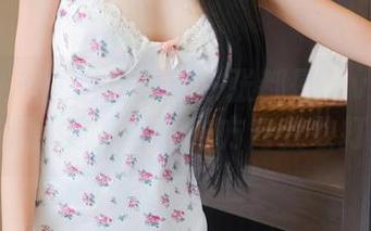 秀人网 – 图包里的每一张都是luvian本能的美腿，这后续创作方向我敢打赌了！