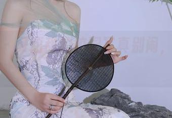 秀人网 – 夏甜甜的校园写真别闹，免费爱已上线中！