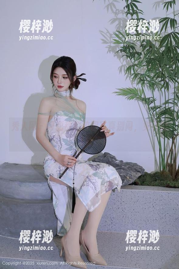 秀人网 - 夏甜甜的校园写真别闹，免费爱已上线中！