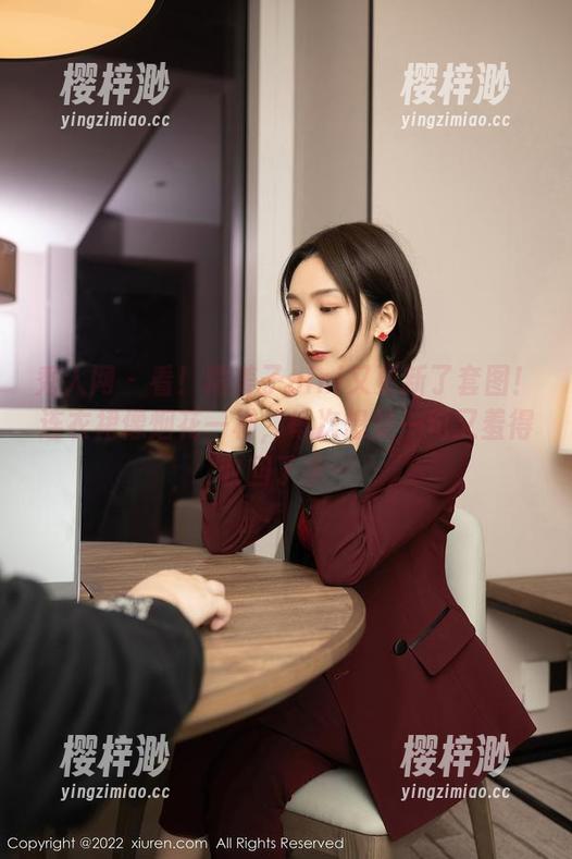 秀人网-糯美子nini 秀人网 - 看!糯美子nini又更新了套图!连衣裙像烟花一样,每次想赞一句又羞得收回了手…