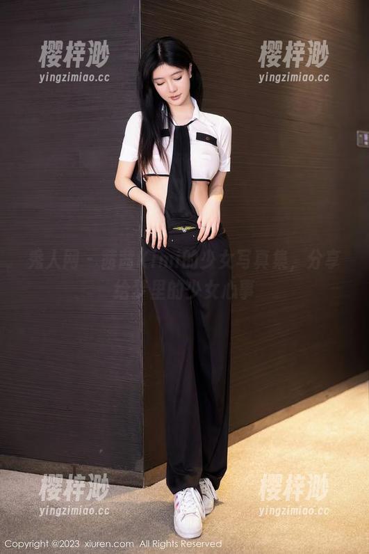 秀人网-茜茜Kimi 秀人网 - 茜茜Kimi的少女写真集,分享给梦里的少女心事