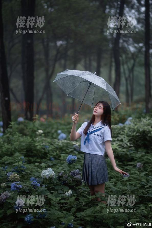 别被秋山AkI的“mirror彩云”图包迷了眼，真相其实比你想的要复杂得多。