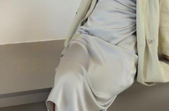 绮梦摄影 – 月月内衣图库精选，真希望看完后能不想得这么多。