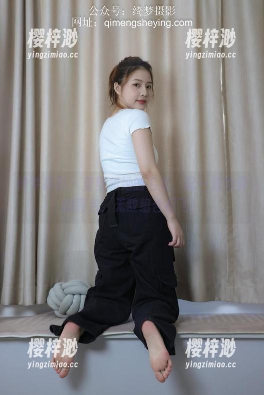 绮梦摄影 - 莹莹和她的毛衣，配一波免费的图包，无敌组合起飞！
