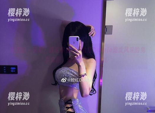 微密圈 - 来吧，建议你看一下脸红Dearie路虎风采的免费套图，保证不会后悔的！