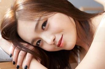 蜜桃社 – 初月在线，蕾丝原图，哪个才是主角啊？