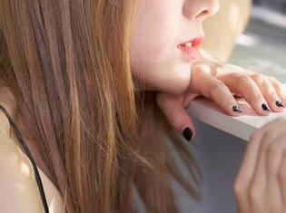 蜜桃社 – 温心怡的白裙写真？哦，只是想看她的最新更新啦！