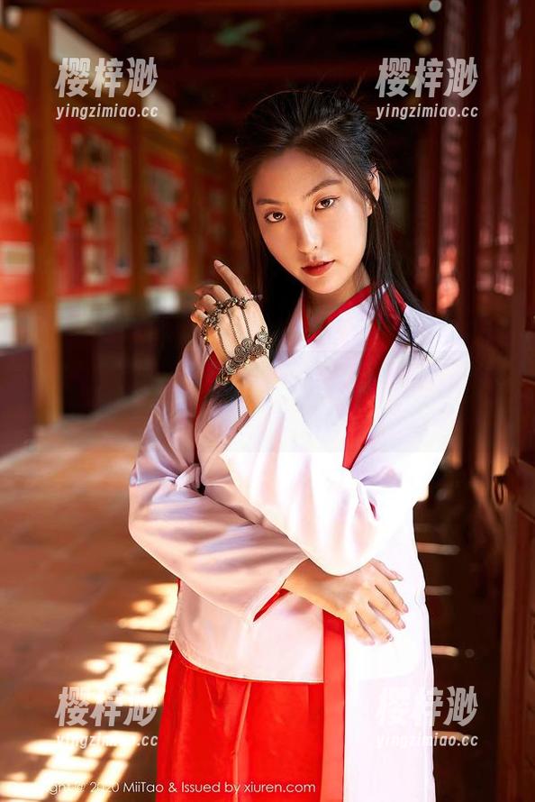 蜜桃社 - 天下无圣光，唯有陌子Mandy在夏日的原图。