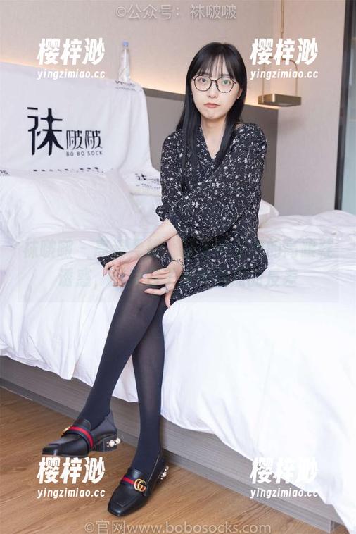 袜啵啵 - 高清雪糕，静谧中绽放的高跟鞋诱惑，感受到了这种强烈的反差