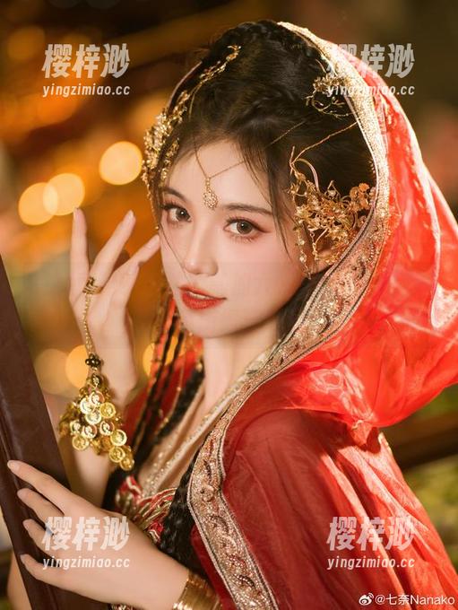 有福利吗？当然！贰加六金鱼姬图包，这小鱼游得还挺欢