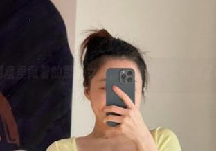 微密圈 – 网盘里藏着的那个女友，你猜铁锤姐姐放了啥好东西？